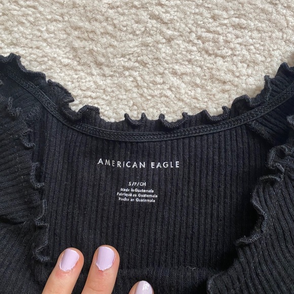 Ribbed Lettuce Trim Top~American Eagle~Size S - Picture 3 of 3